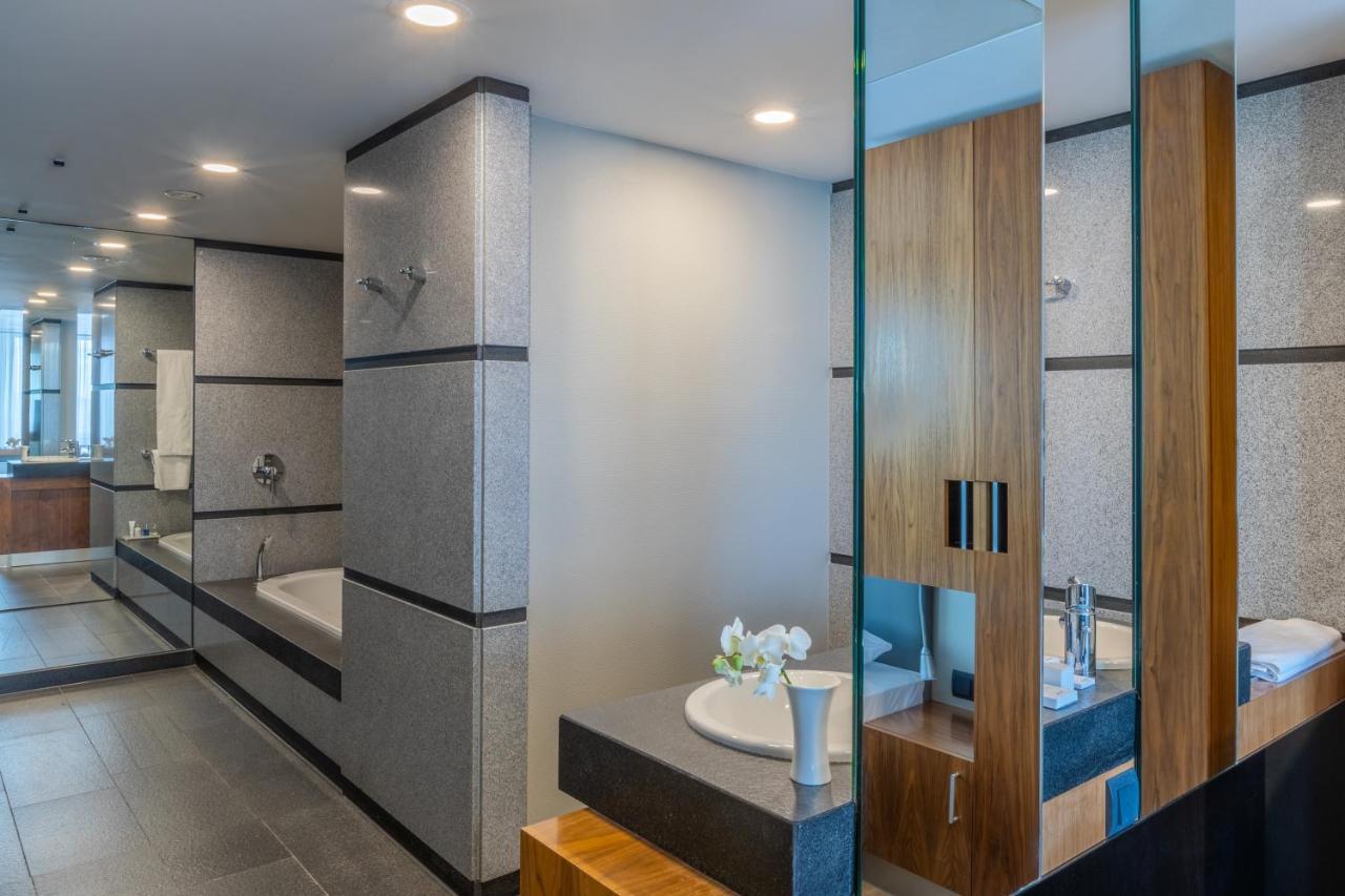 Radisson Blu Hotel ארפורט מראה חיצוני תמונה