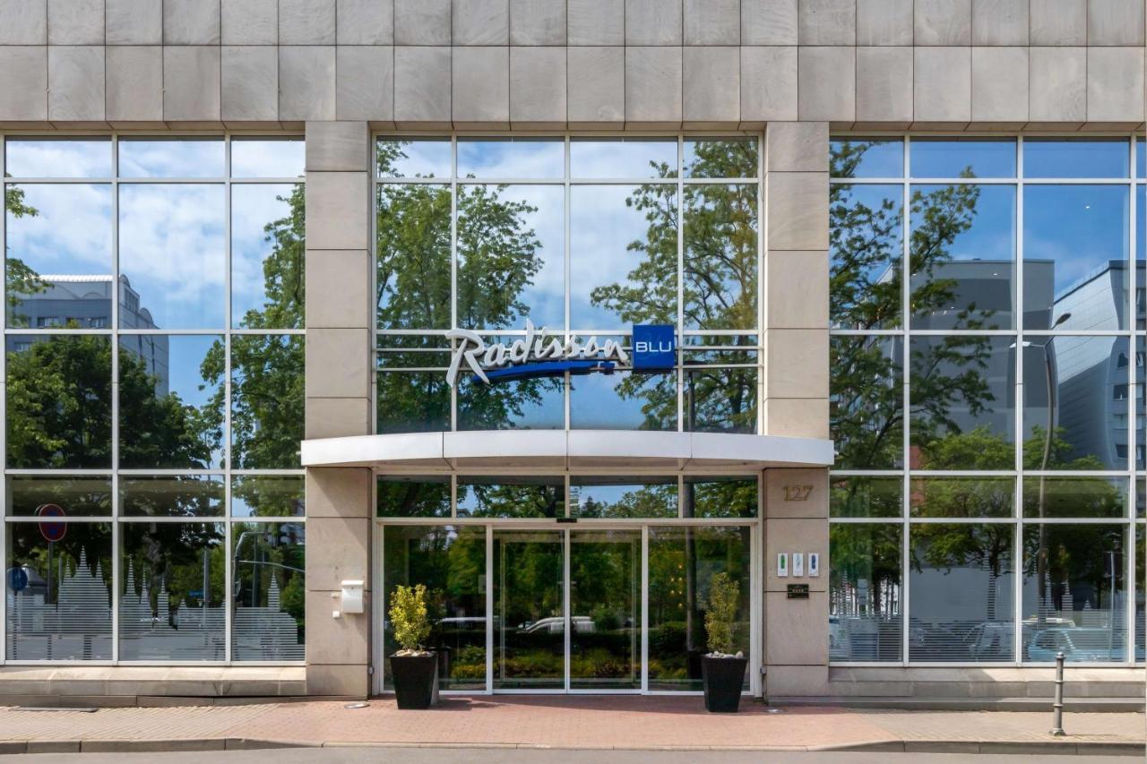 Radisson Blu Hotel ארפורט מראה חיצוני תמונה
