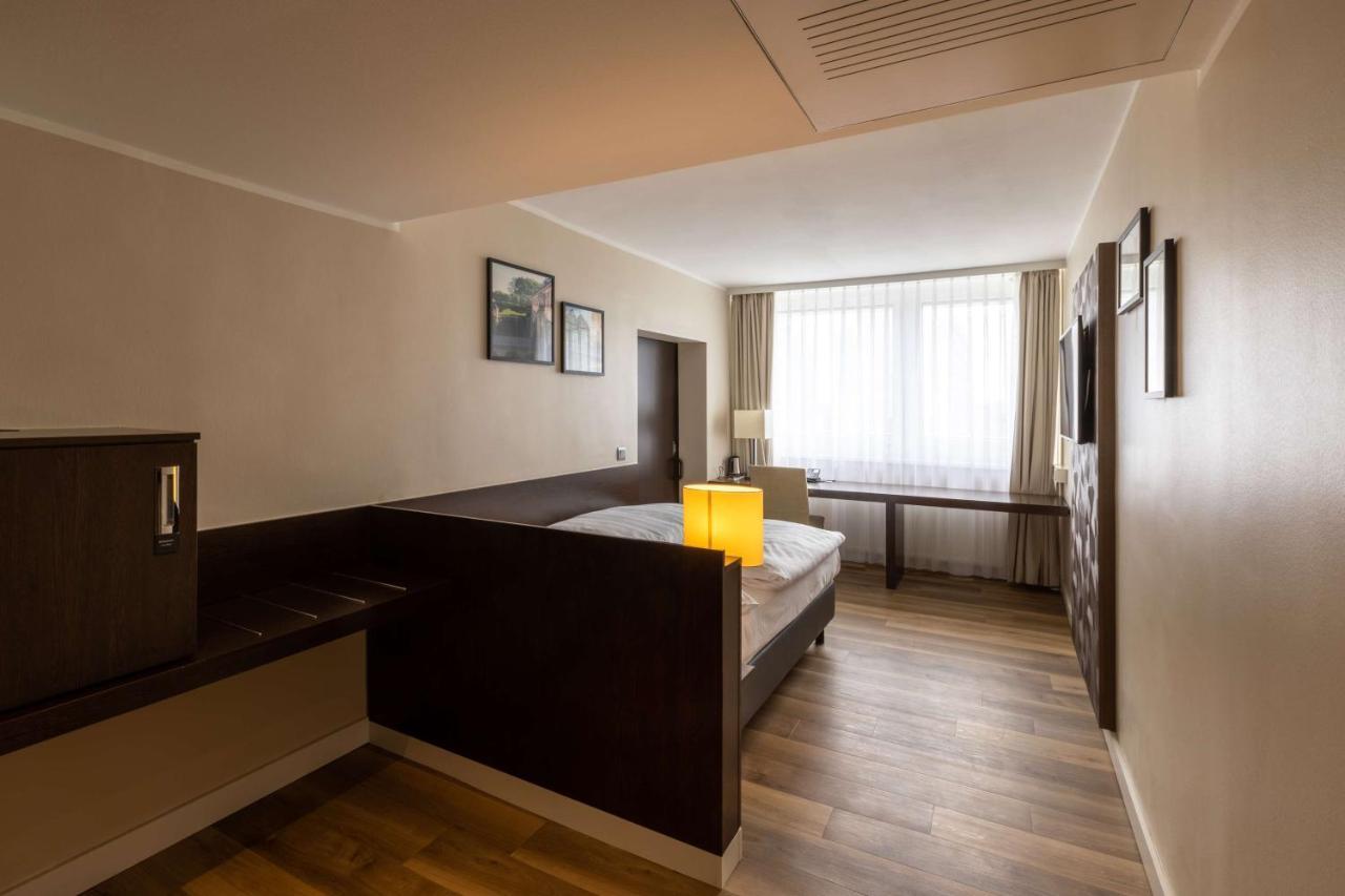 Radisson Blu Hotel ארפורט מראה חיצוני תמונה