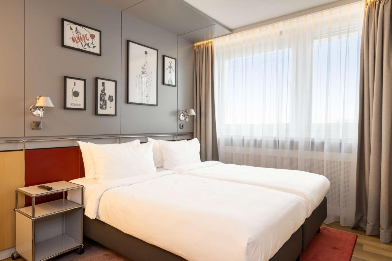 Radisson Blu Hotel ארפורט מראה חיצוני תמונה