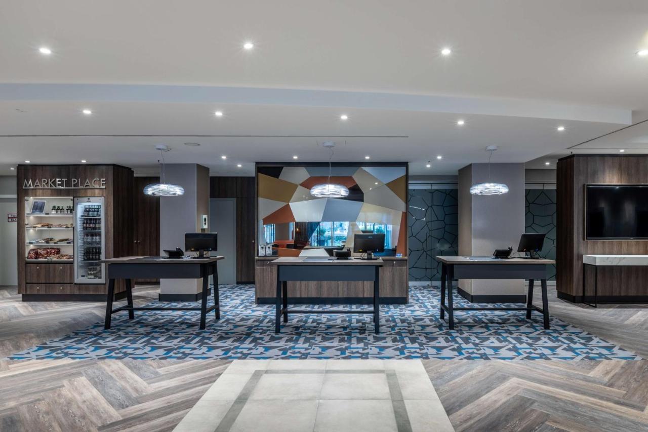 Radisson Blu Hotel ארפורט מראה חיצוני תמונה