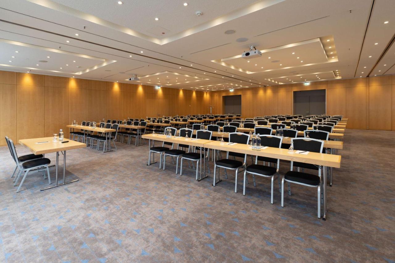Radisson Blu Hotel ארפורט מראה חיצוני תמונה