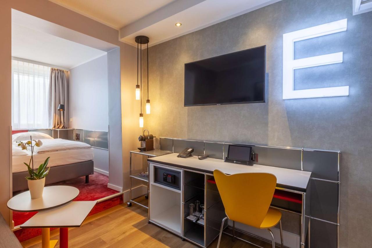 Radisson Blu Hotel ארפורט מראה חיצוני תמונה